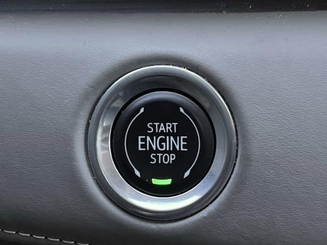 used 2023 Cadillac Escalade ESV car, priced at $74,999