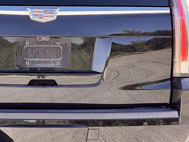 used 2018 Cadillac Escalade ESV car, priced at $26,830