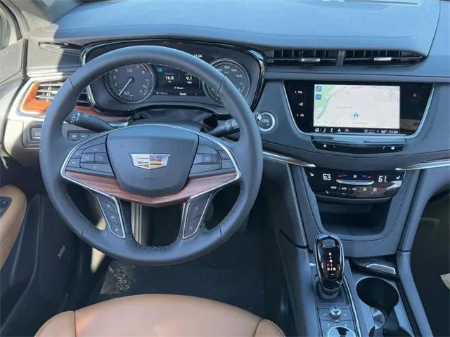 new 2025 Cadillac XT5 car, priced at $58,102