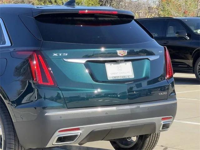 new 2025 Cadillac XT5 car, priced at $58,102