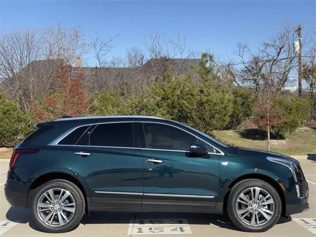 new 2025 Cadillac XT5 car, priced at $58,102