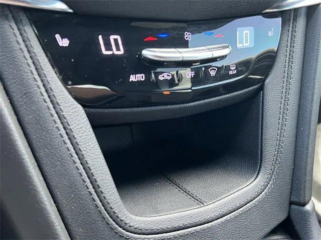 used 2021 Cadillac XT5 car, priced at $29,999