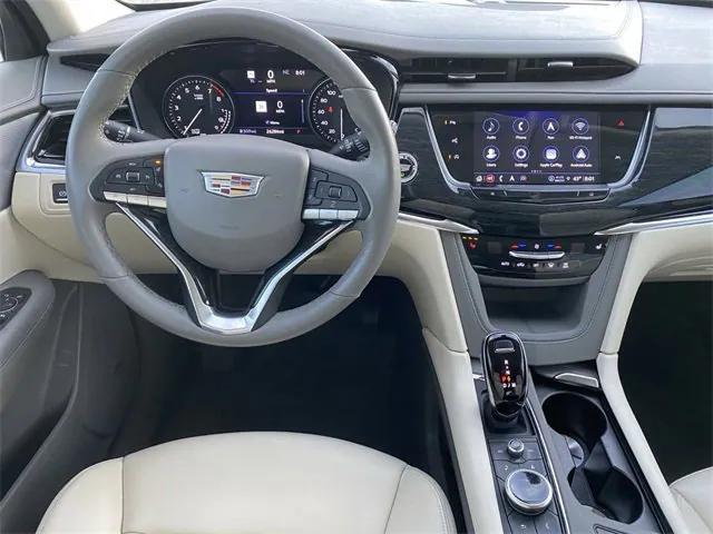 used 2022 Cadillac XT6 car, priced at $39,341