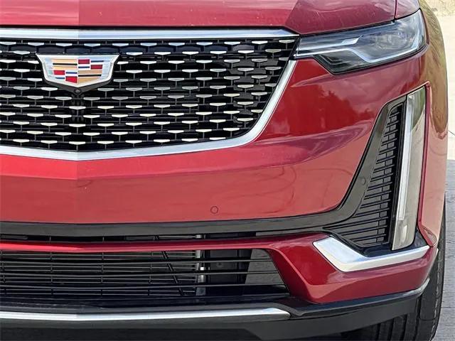 new 2025 Cadillac XT6 car, priced at $60,115