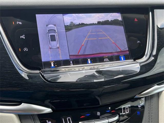 new 2025 Cadillac XT6 car, priced at $60,115