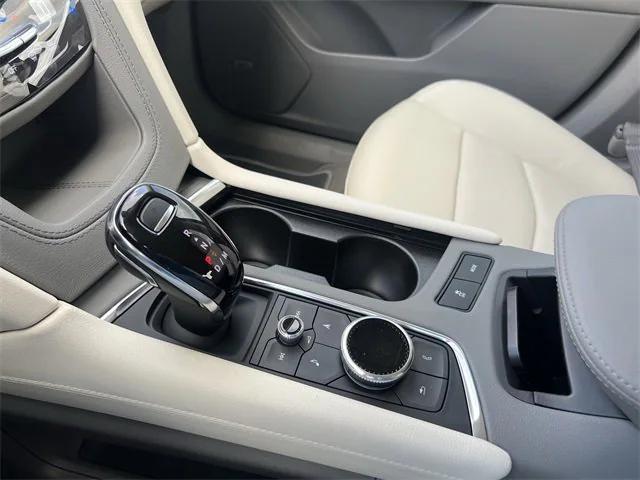 new 2025 Cadillac XT6 car, priced at $60,115