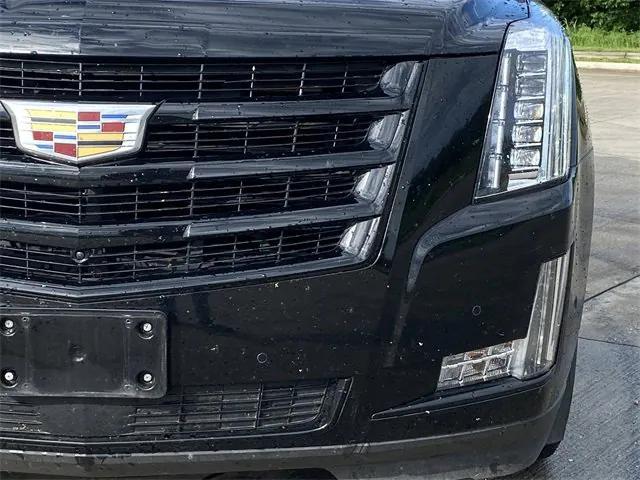 used 2020 Cadillac Escalade car, priced at $35,626
