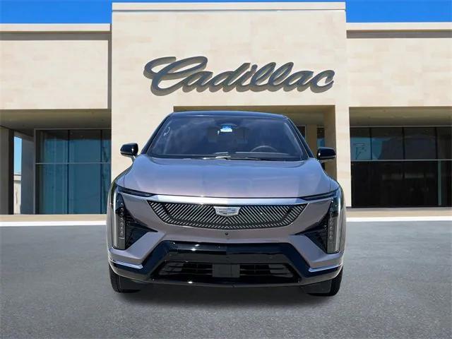 new 2025 Cadillac OPTIQ car, priced at $55,615