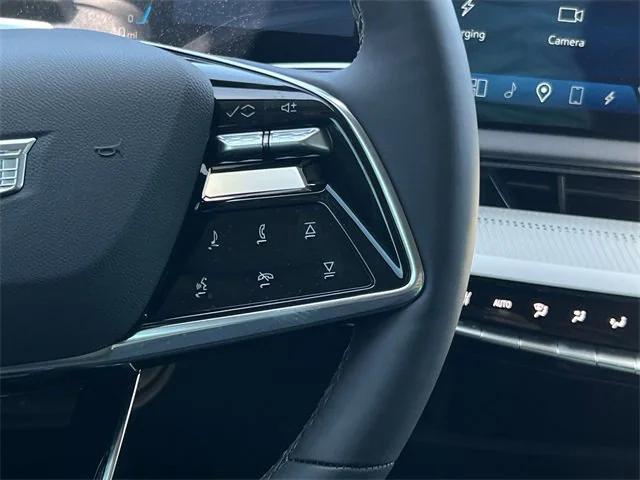 new 2025 Cadillac OPTIQ car, priced at $55,615