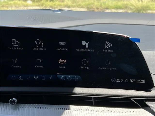 new 2025 Cadillac OPTIQ car, priced at $55,615