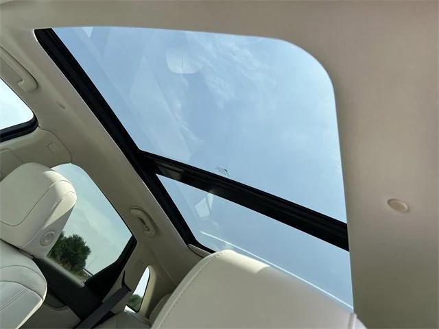 used 2020 Cadillac XT5 car, priced at $24,499