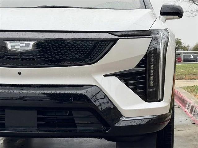 new 2025 Cadillac OPTIQ car, priced at $58,810