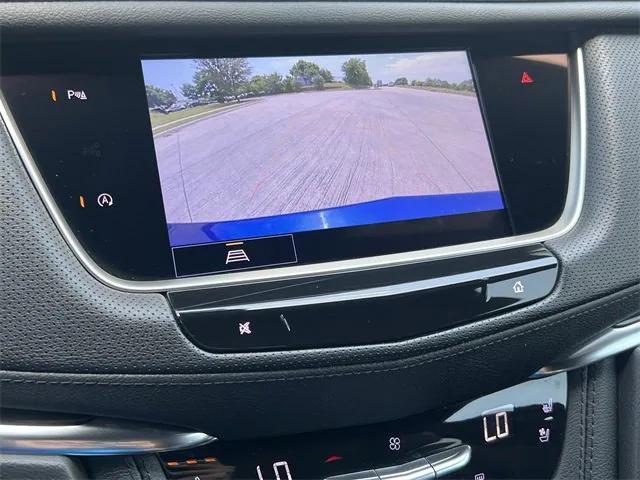 used 2023 Cadillac XT5 car, priced at $36,998