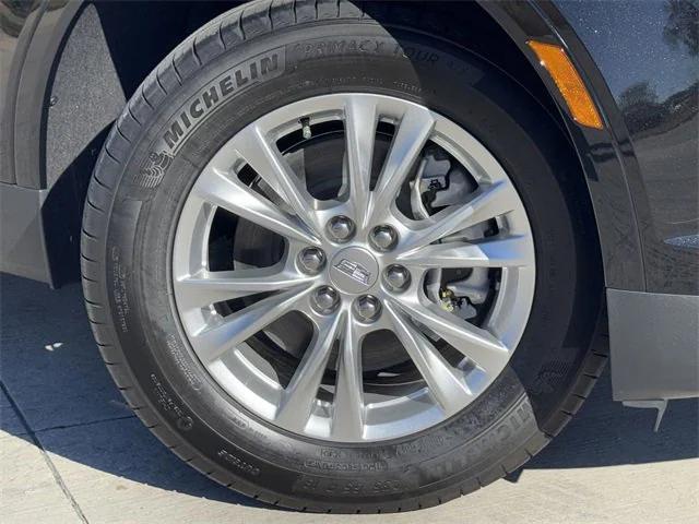 new 2025 Cadillac XT5 car, priced at $40,315