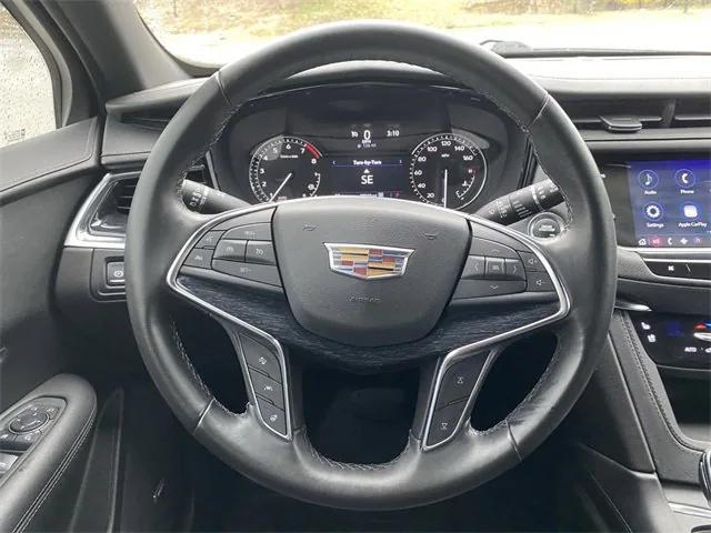 used 2021 Cadillac XT5 car, priced at $29,989