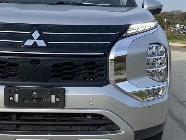 used 2022 Mitsubishi Outlander car, priced at $22,256