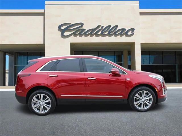 new 2024 Cadillac XT5 car, priced at $50,960