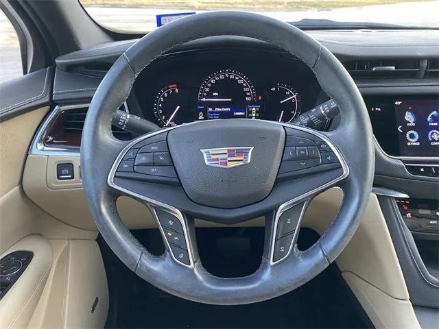 used 2017 Cadillac XT5 car, priced at $20,475