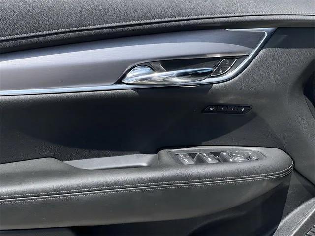 used 2023 Cadillac XT6 car, priced at $35,263
