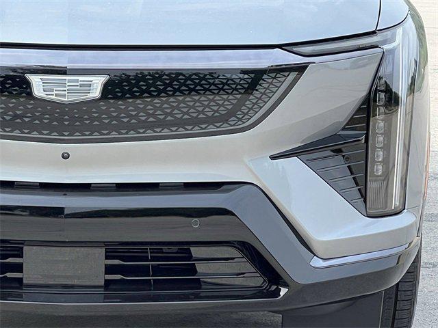 new 2025 Cadillac OPTIQ car, priced at $56,215