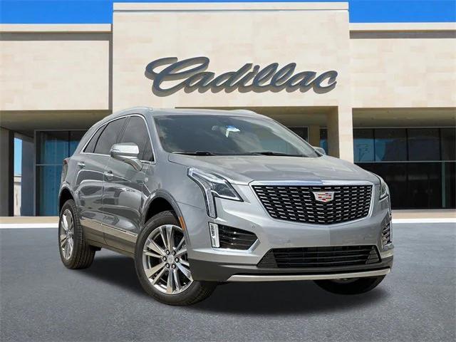 new 2025 Cadillac XT5 car, priced at $50,990
