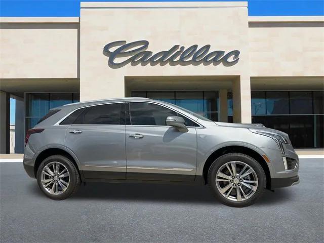 new 2025 Cadillac XT5 car, priced at $50,990