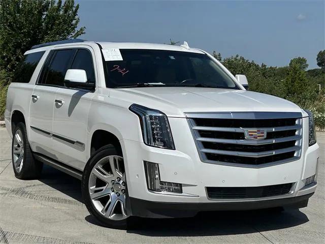 used 2018 Cadillac Escalade ESV car, priced at $26,285