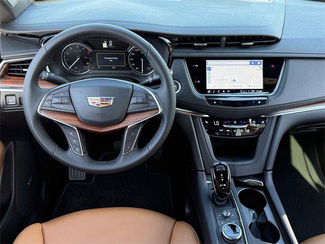 new 2025 Cadillac XT5 car, priced at $52,615
