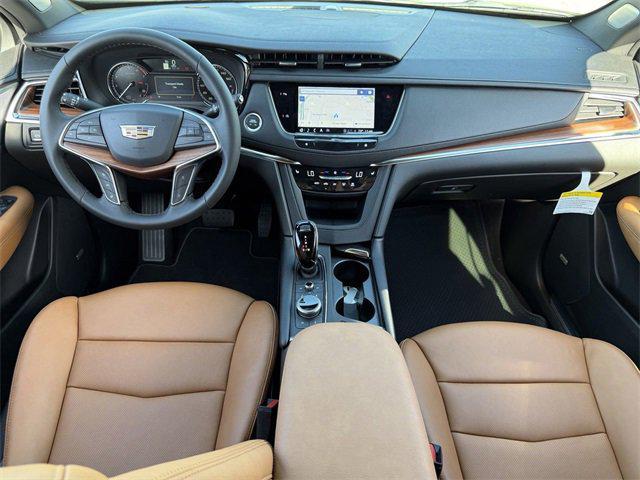 new 2025 Cadillac XT5 car, priced at $52,615