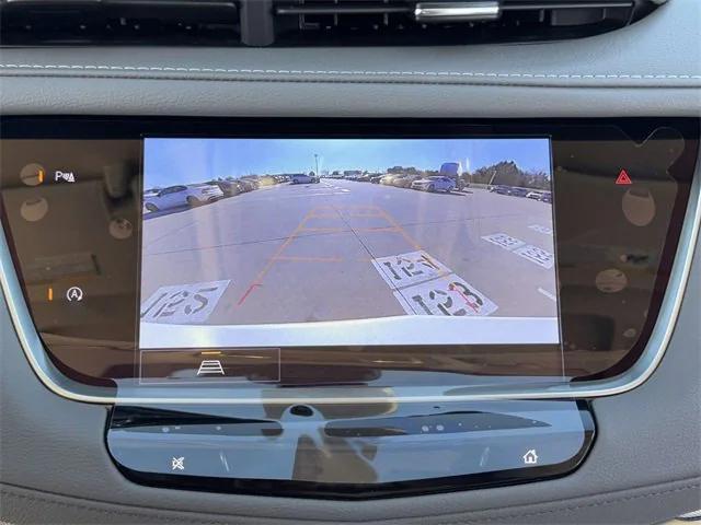 new 2025 Cadillac XT5 car, priced at $54,415