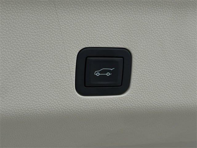 used 2024 Cadillac Escalade ESV car, priced at $106,962