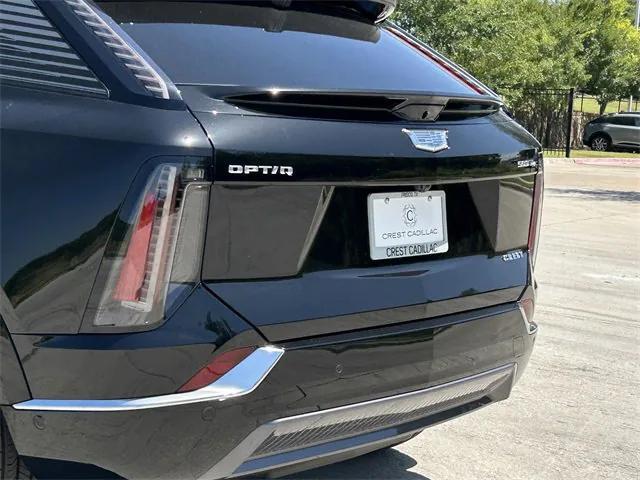new 2025 Cadillac OPTIQ car, priced at $54,390
