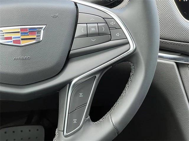 new 2025 Cadillac XT5 car, priced at $44,790