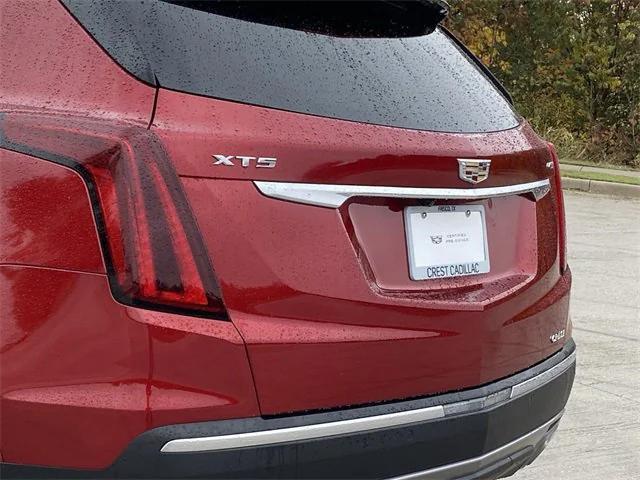 used 2021 Cadillac XT5 car, priced at $31,564