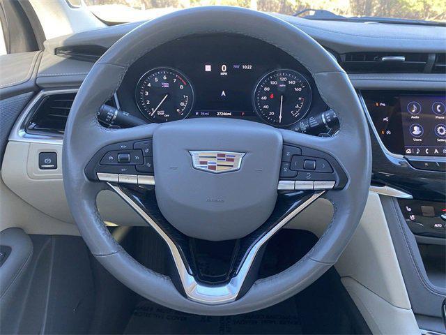 used 2023 Cadillac XT6 car, priced at $40,556