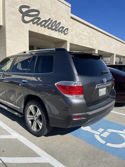 used 2013 Toyota Highlander car, priced at $13,575