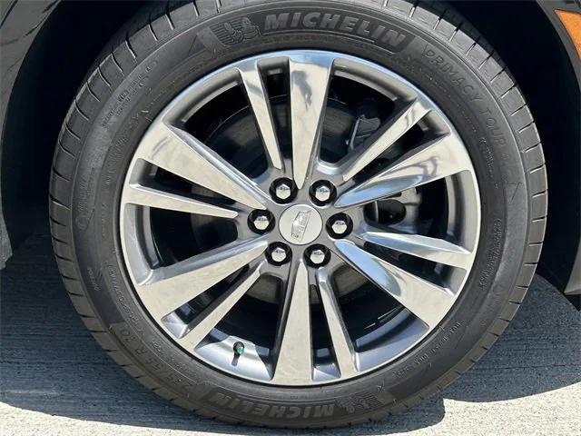 new 2025 Cadillac XT5 car, priced at $51,715