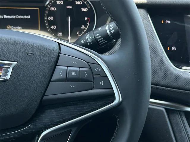 new 2025 Cadillac XT5 car, priced at $51,715