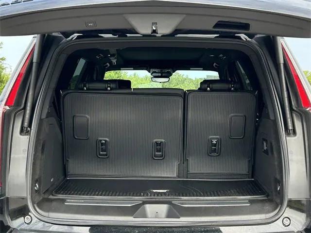 used 2024 Cadillac Escalade car, priced at $91,994
