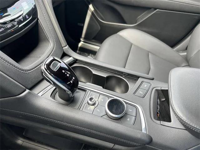 used 2022 Cadillac XT5 car, priced at $30,564