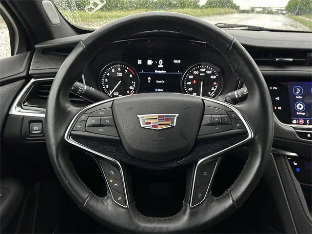 used 2022 Cadillac XT5 car, priced at $32,483