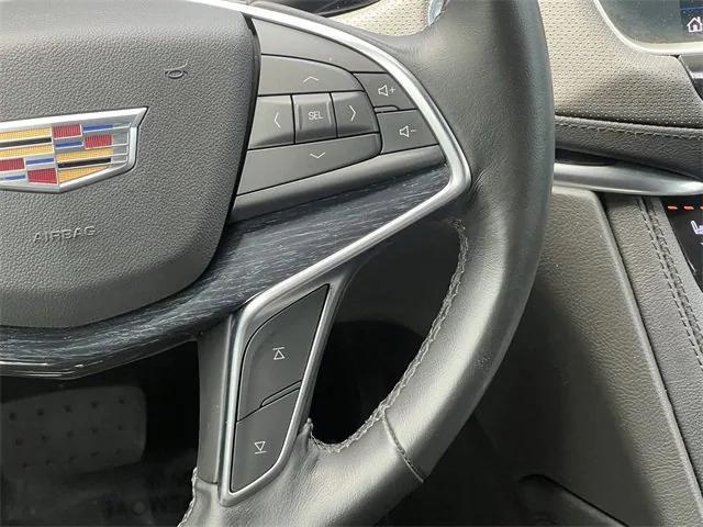 used 2022 Cadillac XT5 car, priced at $30,564