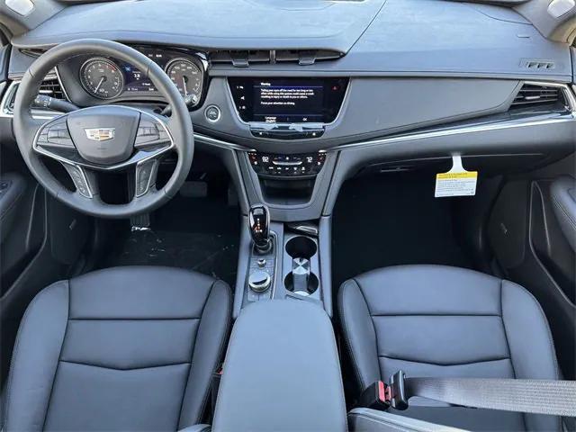 new 2025 Cadillac XT5 car, priced at $51,090