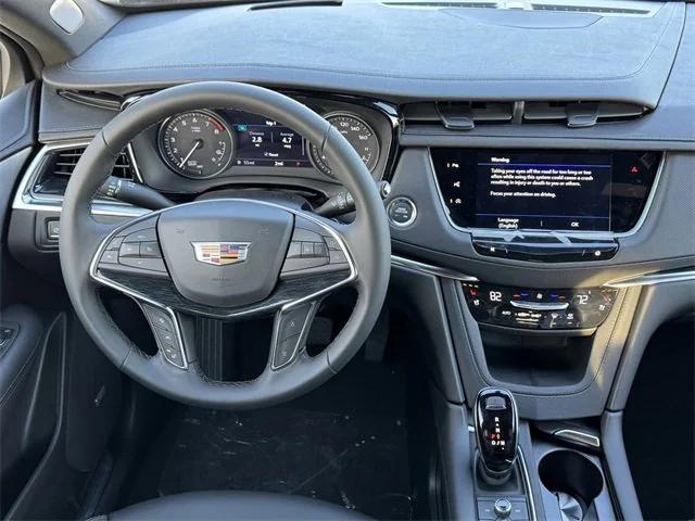 new 2025 Cadillac XT5 car, priced at $51,090