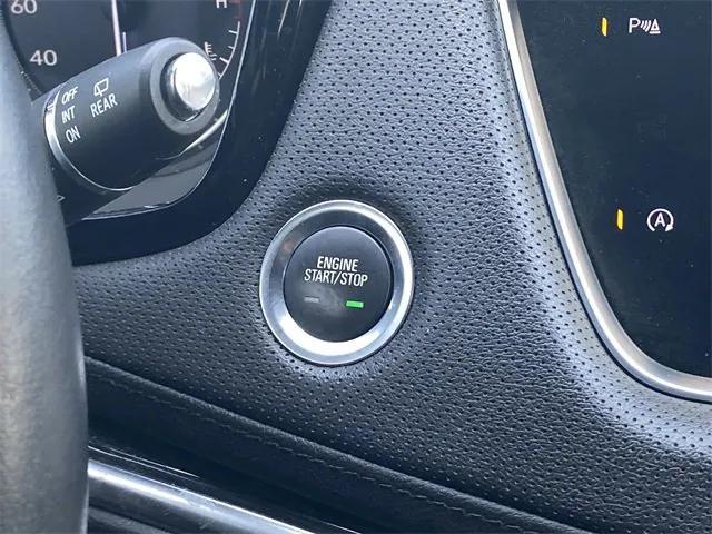 used 2021 Cadillac XT5 car, priced at $30,875