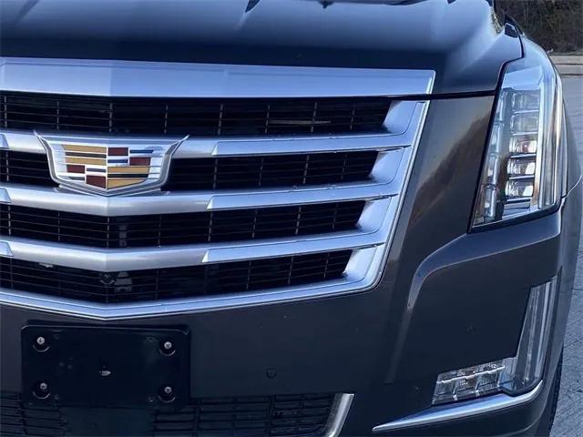 used 2015 Cadillac Escalade car, priced at $25,489