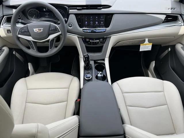 new 2025 Cadillac XT5 car, priced at $48,190
