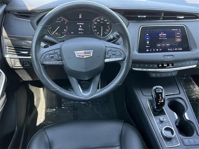 used 2023 Cadillac XT4 car, priced at $25,999