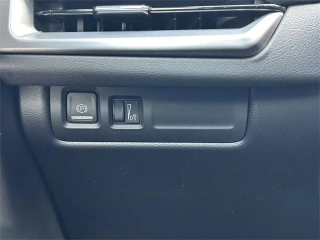 used 2024 Cadillac XT4 car, priced at $36,019