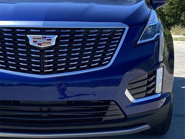 new 2025 Cadillac XT5 car, priced at $51,615